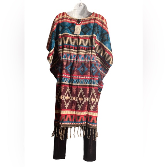 NWT.  Hippie/Boho SACRED THREADS PONCHO.  Onesize. 221943K.  CL/GR07 - Picture 2 of 4